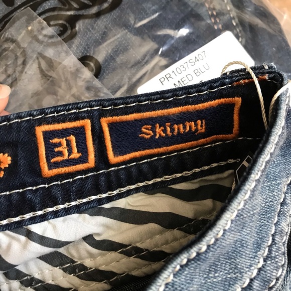 Rock Revival Arlene - Picture 5 of 7